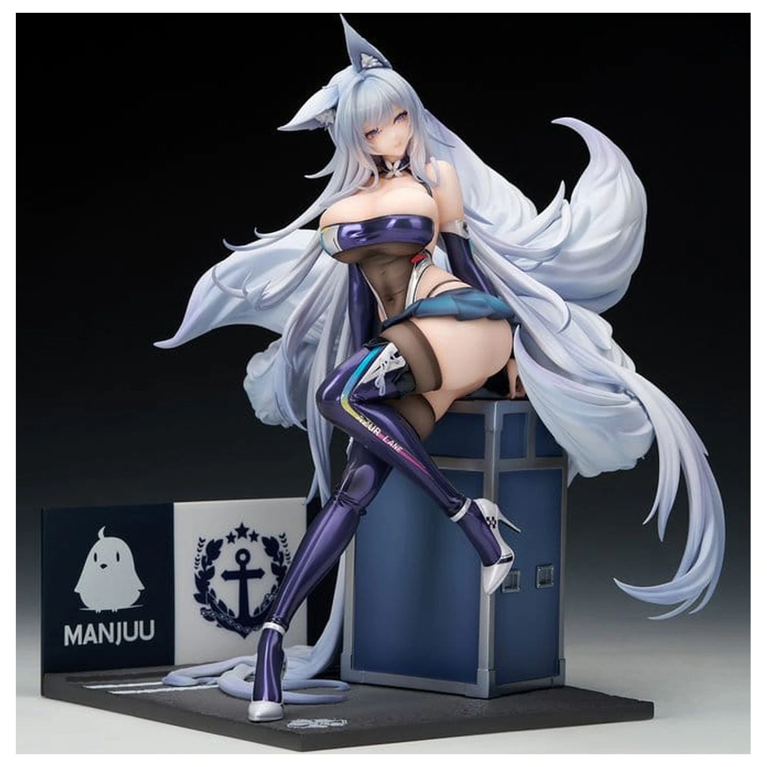 Azur Lane 1/7 Shinano Moonlit Chrome Ver. Acrylic Special Edition w/Display PVC figura 25 cm termékfotó