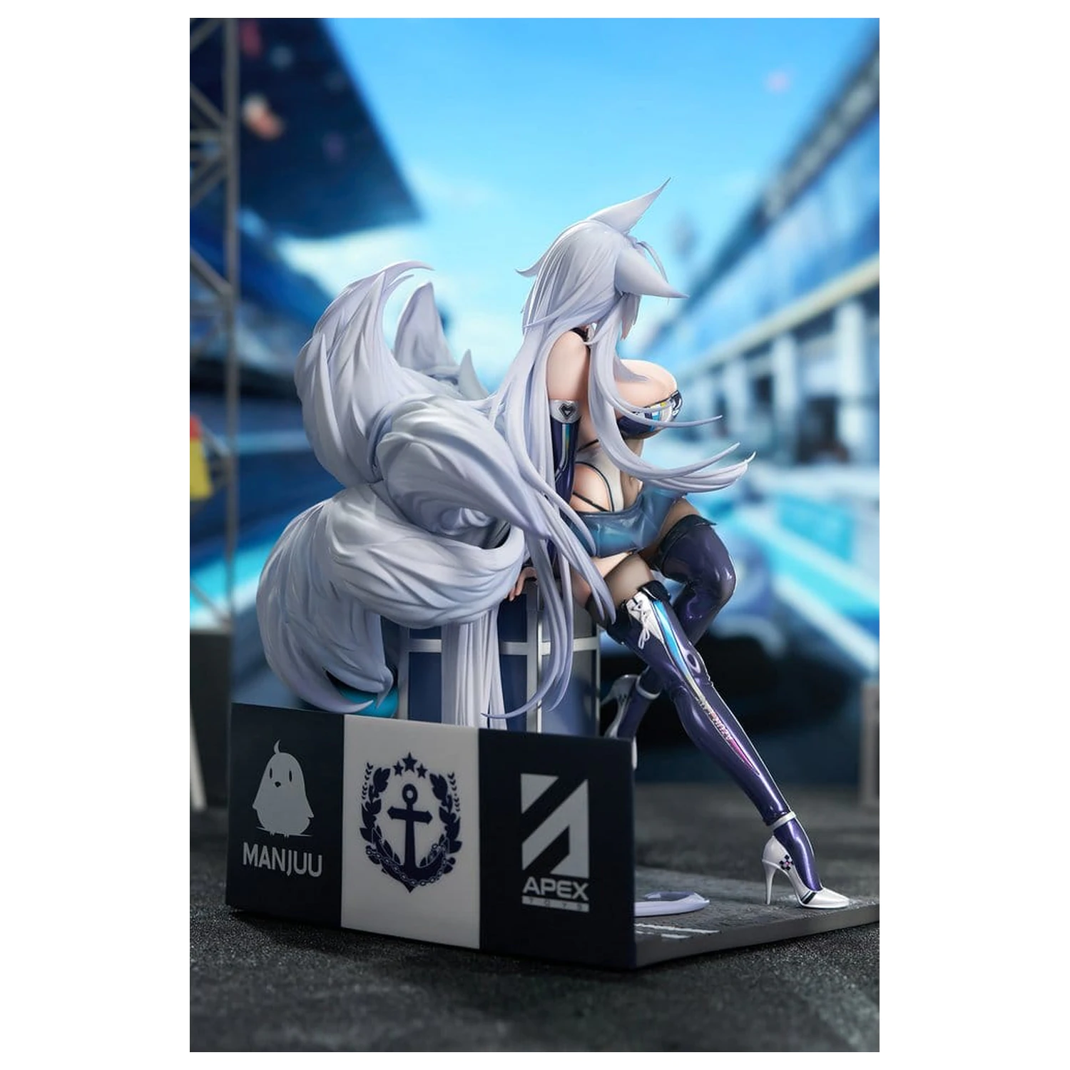 Azur Lane 1/7 Shinano Moonlit Chrome Ver. Acrylic Special Edition w/Display PVC figura 25 cm termékfotó