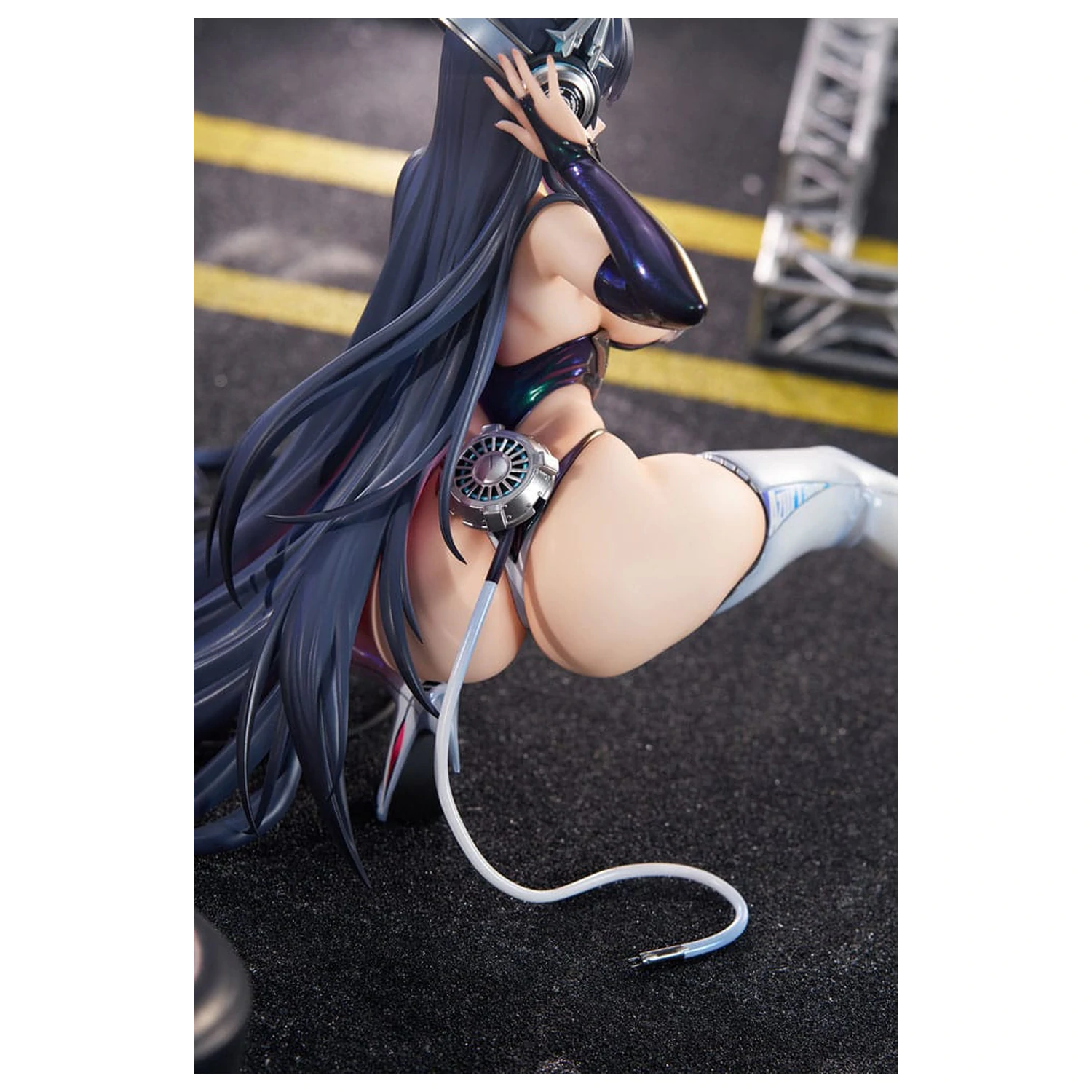 Azur Lane 1/7 Strasbourg Faerie of the Race Circuit Ver. PVC szobor figura 16 cm          termékfotó