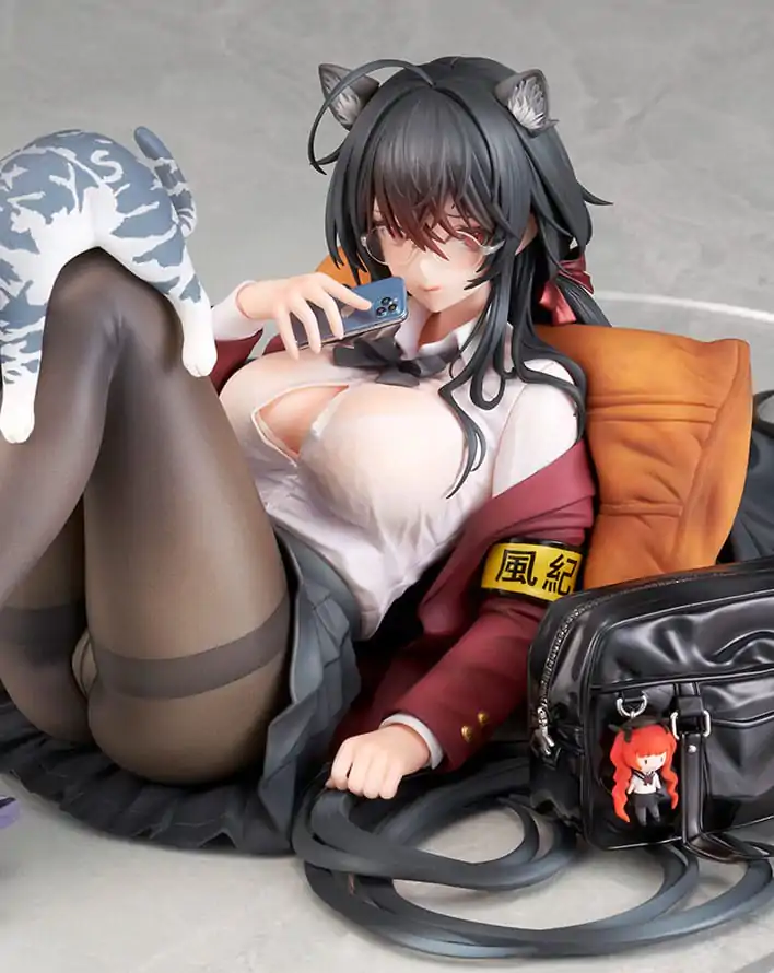 Azur Lane 1/7 Taiho Sweet Time After School Ver. PVC szobor figura 32 cm termékfotó