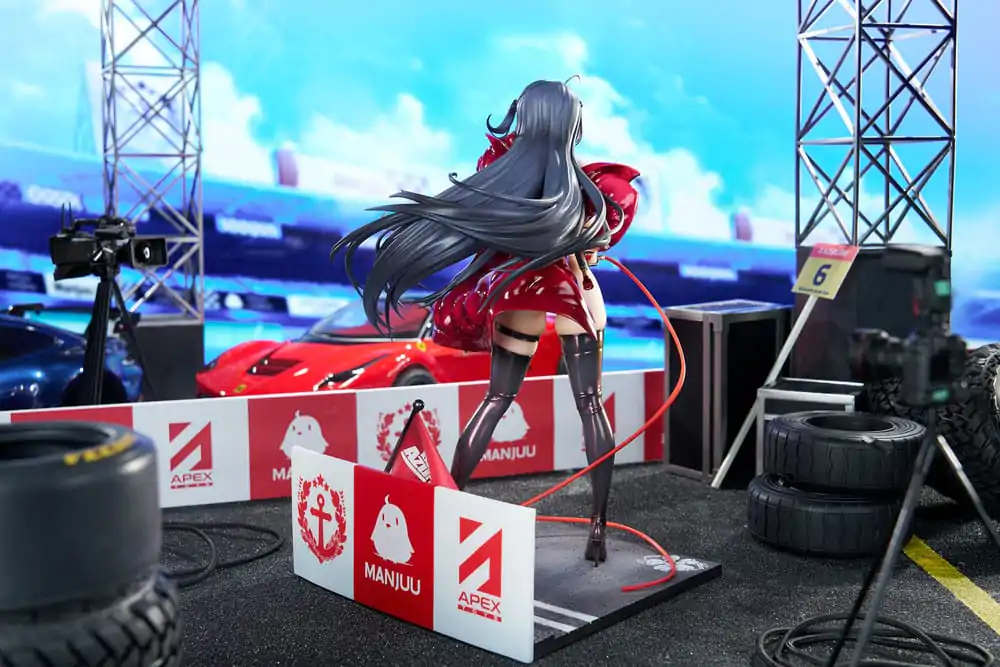 Azur Lane 1/7 Taihou Enraptured Companion Ver. PVC szobor figura 26 cm termékfotó