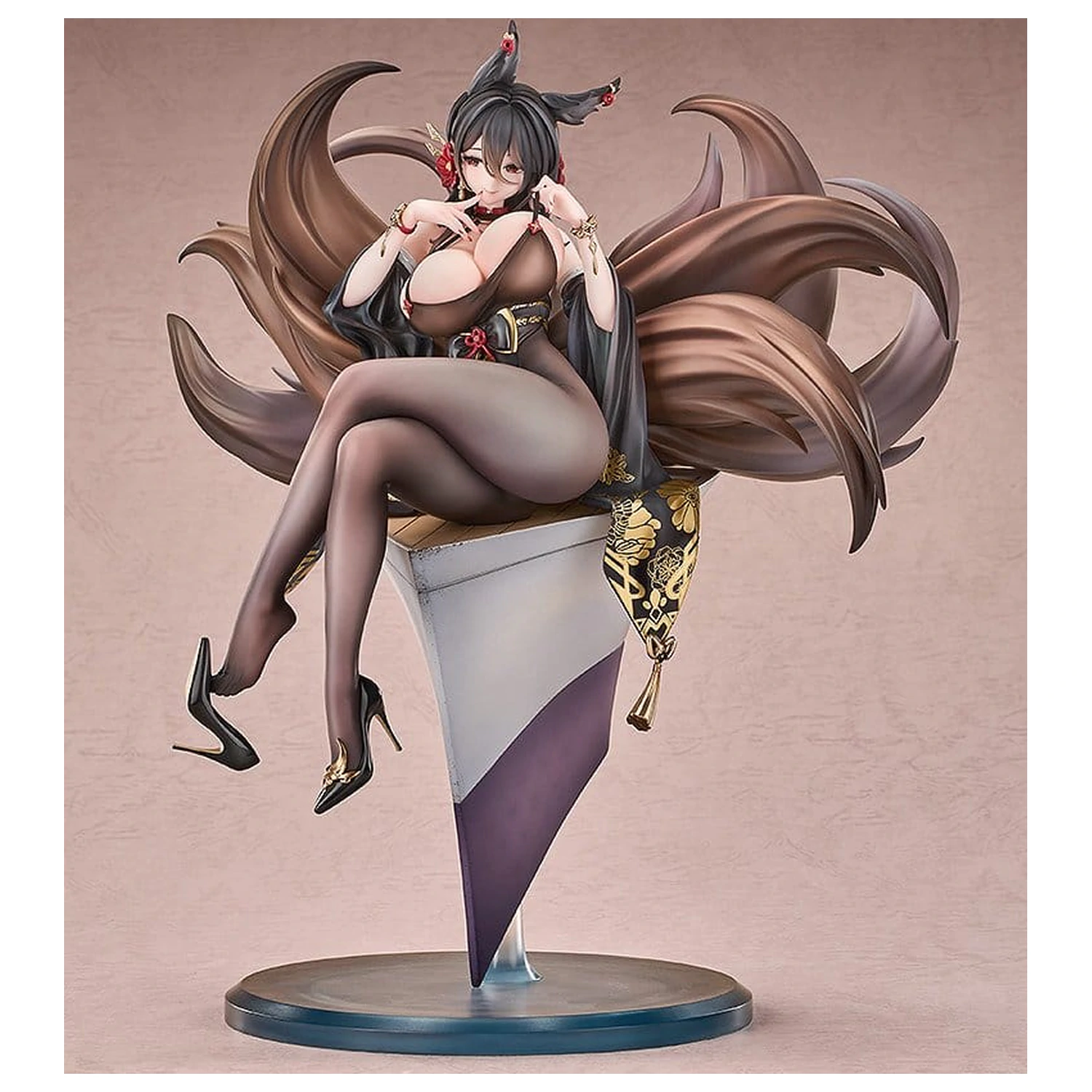 Azur Lane PVC figura 1/7 Oumi 28 cm termékfotó