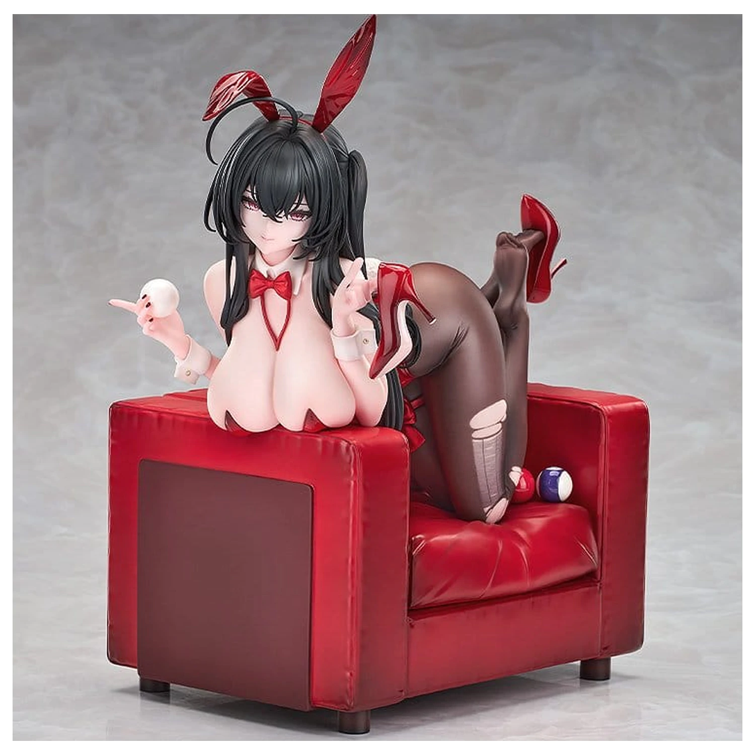 Azur Lane PVC figura 1/7 Taihou: Fun on the Baize - Illustration Ver. 22 cm termékfotó