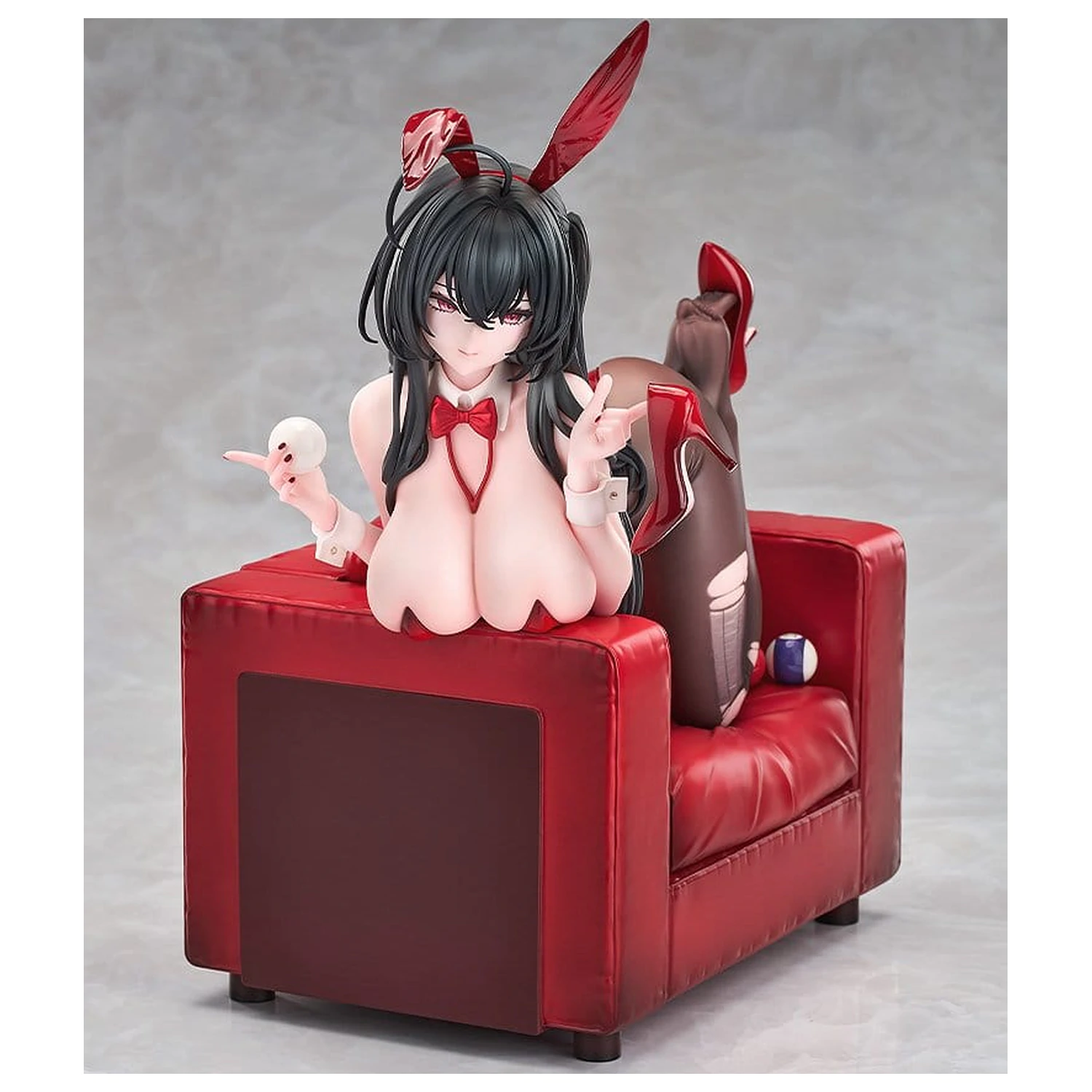 Azur Lane PVC figura 1/7 Taihou: Fun on the Baize - Illustration Ver. 22 cm termékfotó