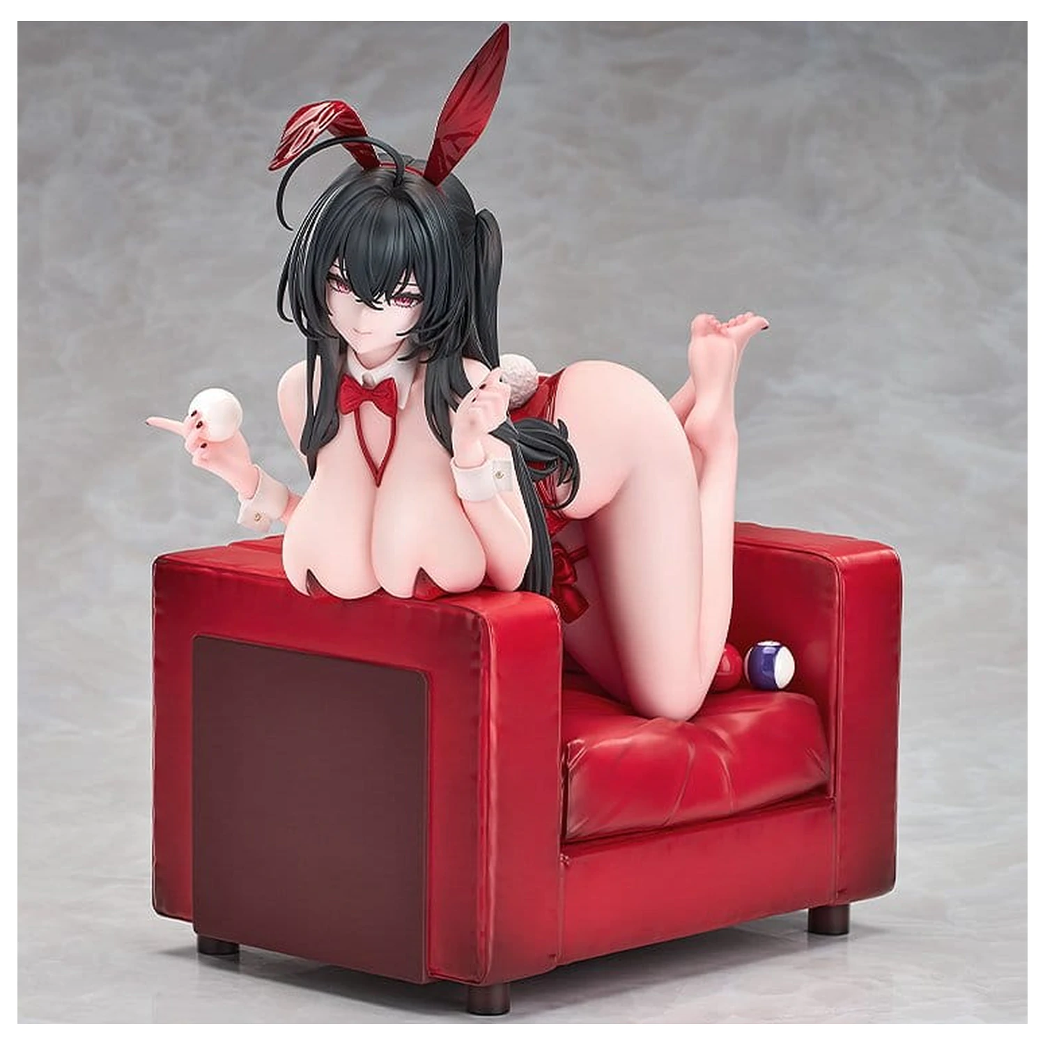 Azur Lane PVC figura 1/7 Taihou: Fun on the Baize - Illustration Ver. 22 cm termékfotó