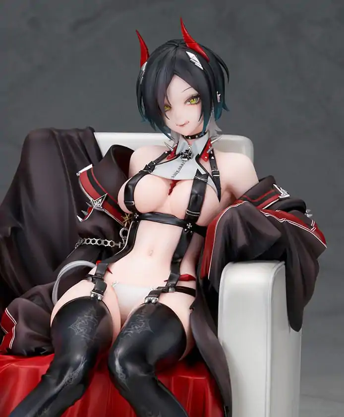 Azur Lane Ulrich von Hutten AmiAmi Exkluzív PVC szobor figura 20 cm termékfotó