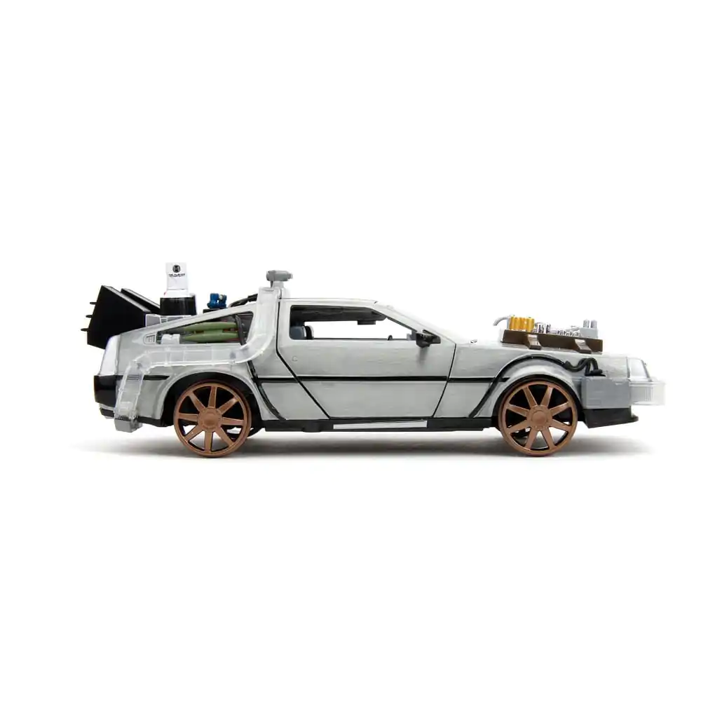 Back to the Future III Hollywood Rides Diecast Model 1/24 DeLorean Time Machine Railroad Wheels termékfotó