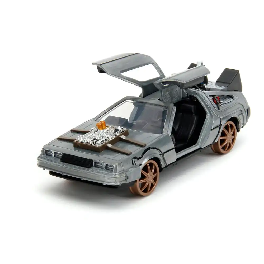 Back to the Future III Hollywood Rides Diecast Model 1/32 DeLorean Time Machine Railroad Wheels termékfotó