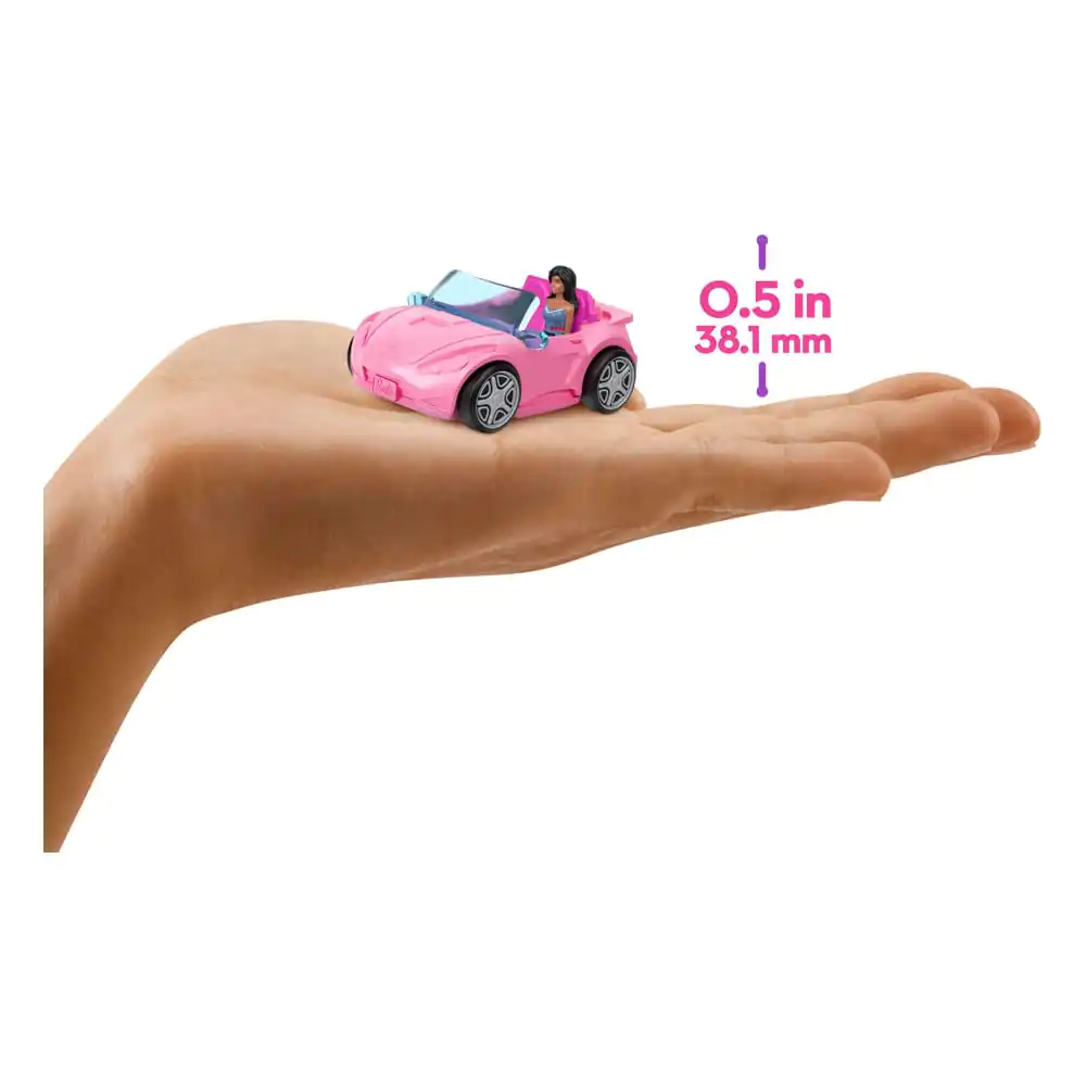 Barbie Mini BarbieLand With Color-Change Pool játék baba kabrió játékkészlet 4 cm termékfotó