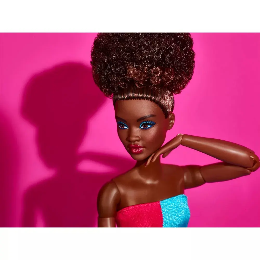 Barbie Signature Barbie Looks Doll Model #14 Black Updo, Pink Pants termékfotó