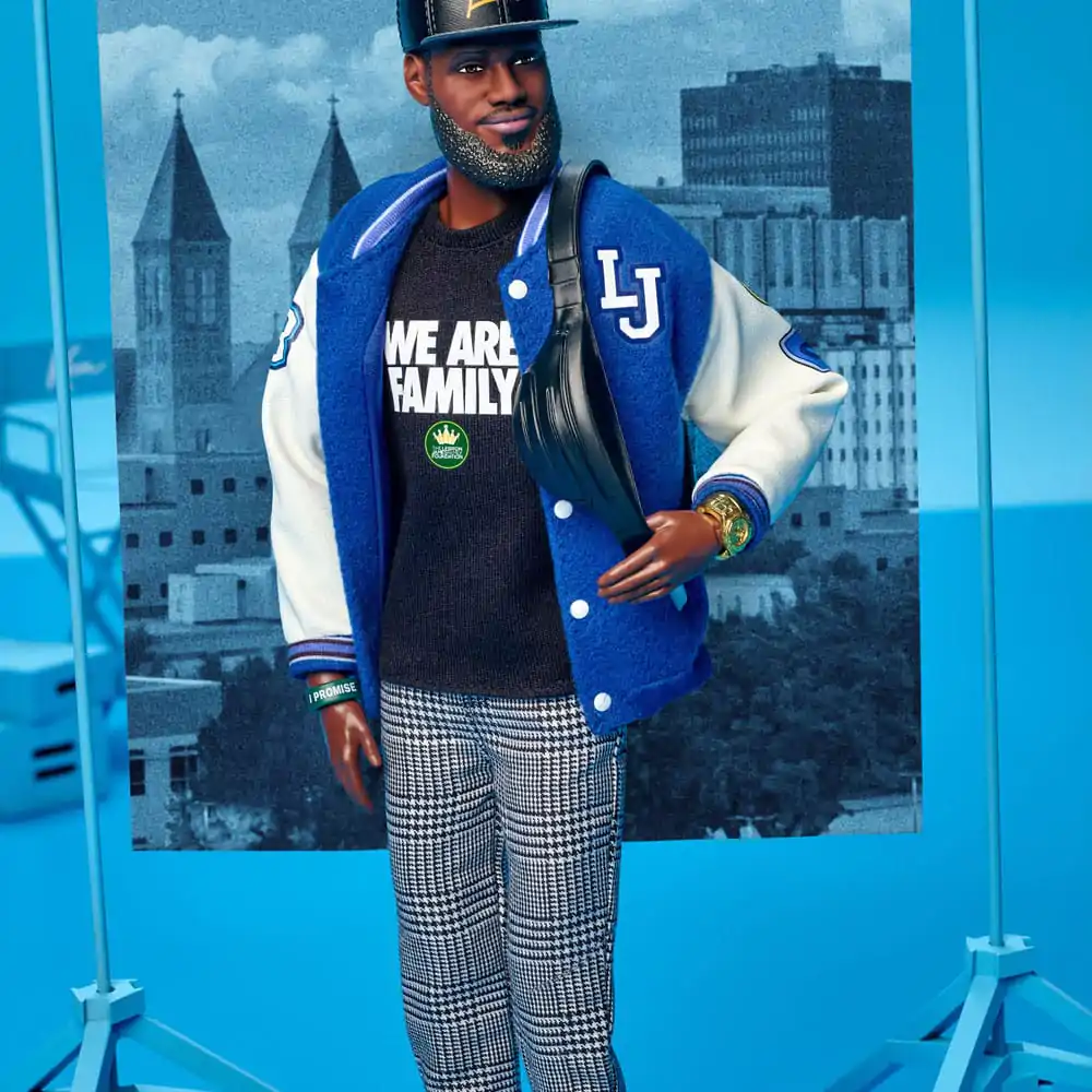 Barbie Signature Doll Fashion Kenbassador Lebron James termékfotó