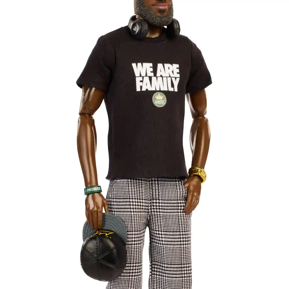 Barbie Signature Doll Fashion Kenbassador Lebron James termékfotó