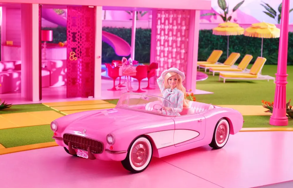 Barbie The Movie Barbie in Plaid Matching Set játék baba termékfotó