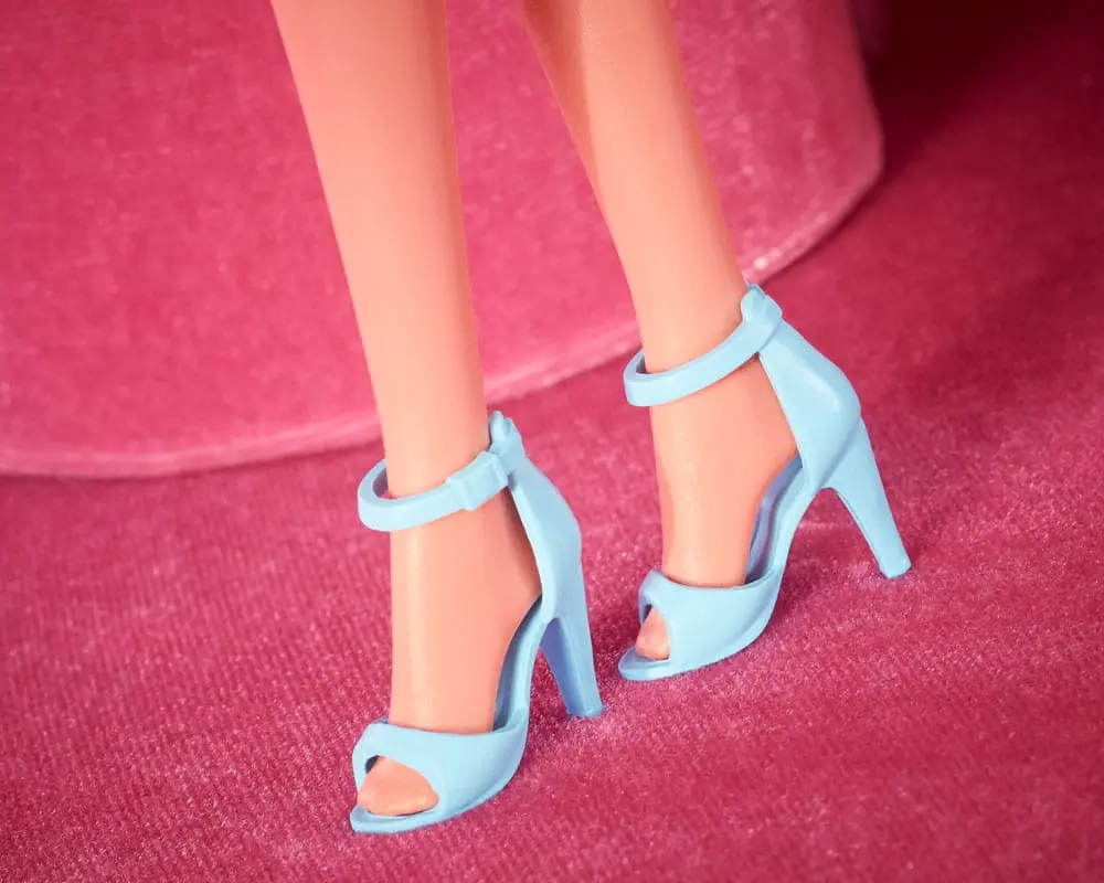 Barbie The Movie Barbie in Plaid Matching Set játék baba termékfotó