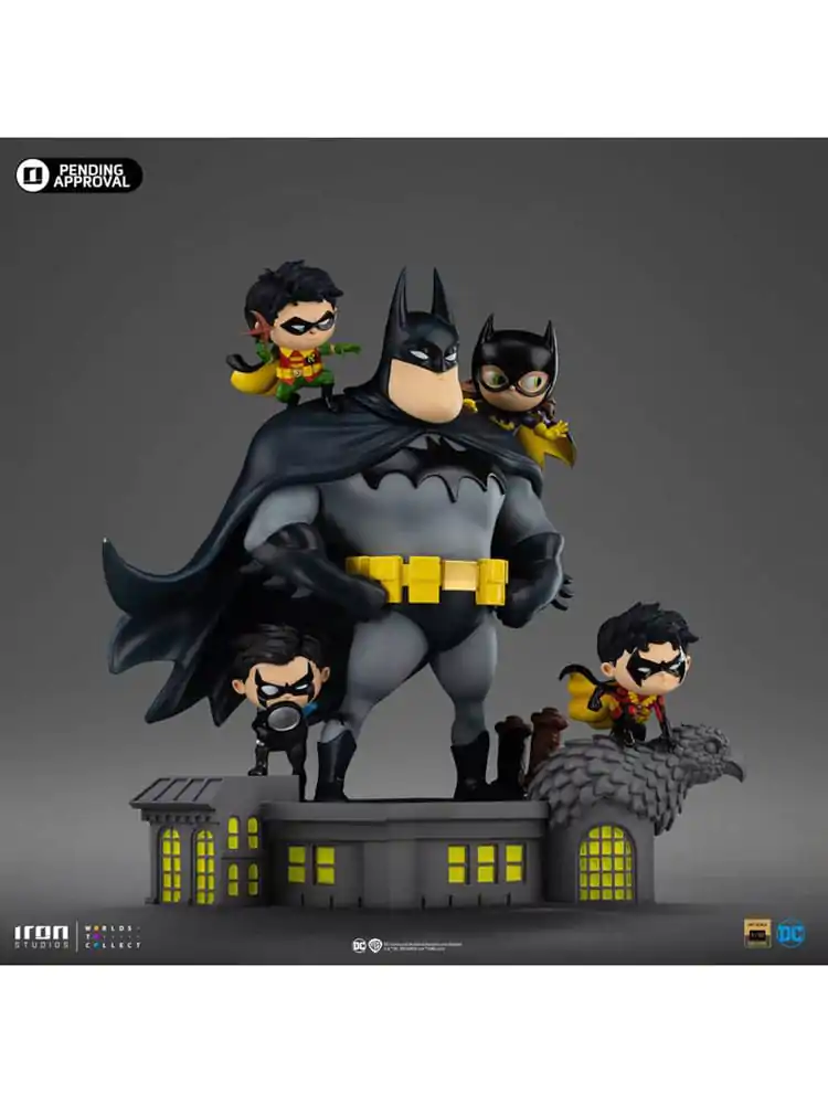 Batman Animated icons Batman Family PVC figura 18 cm termékfotó