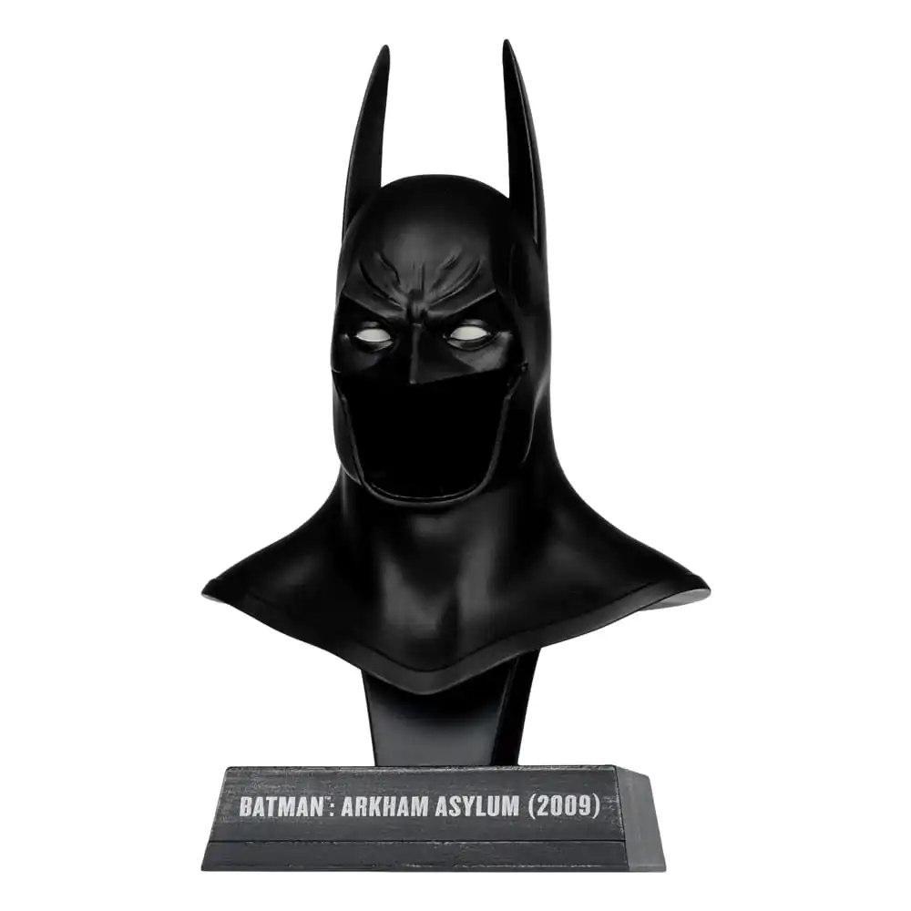 Batman: Arkham Asylum DC Direct 1/3 Batman Cowl Mini replika 19 cm termékfotó