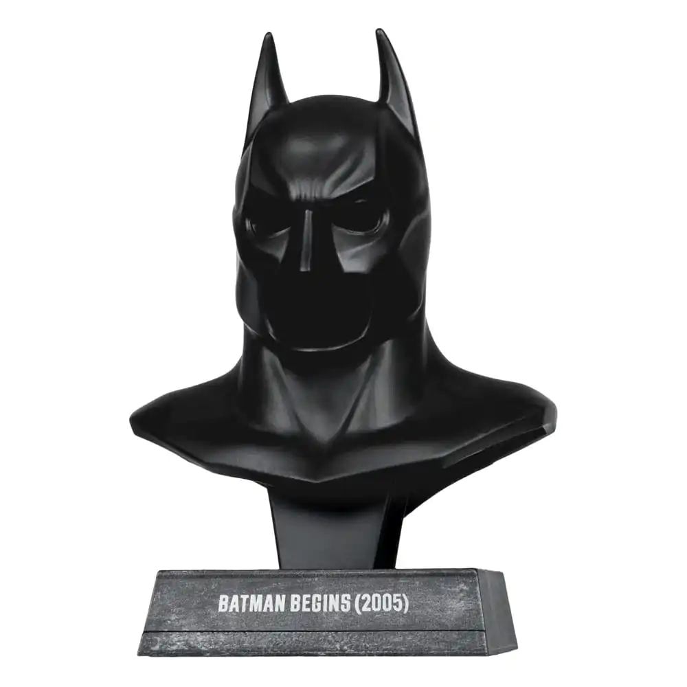 Batman Begins DC Direct 1/3 Batman Cowl Mini replika 19 cm termékfotó