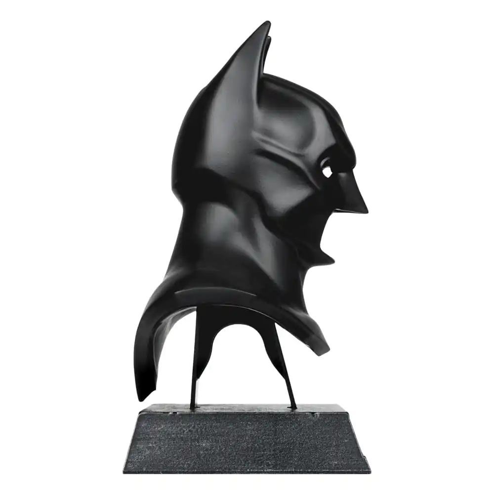 Batman Begins DC Direct 1/3 Batman Cowl Mini replika 19 cm termékfotó