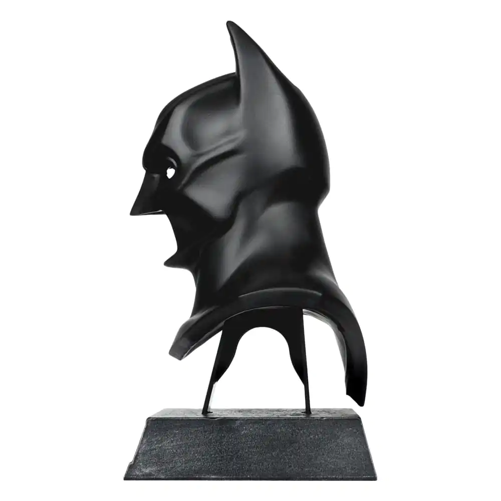 Batman Begins DC Direct 1/3 Batman Cowl Mini replika 19 cm termékfotó