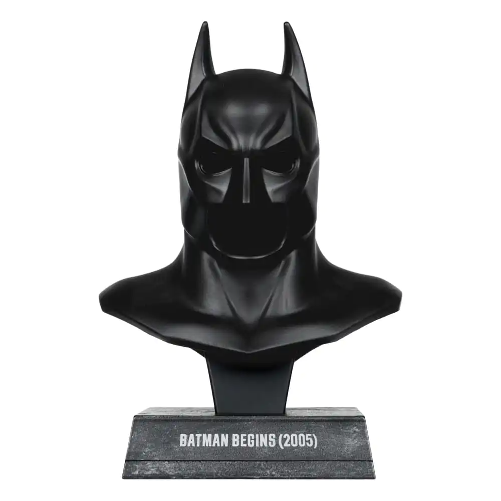 Batman Begins DC Direct 1/3 Batman Cowl Mini replika 19 cm termékfotó