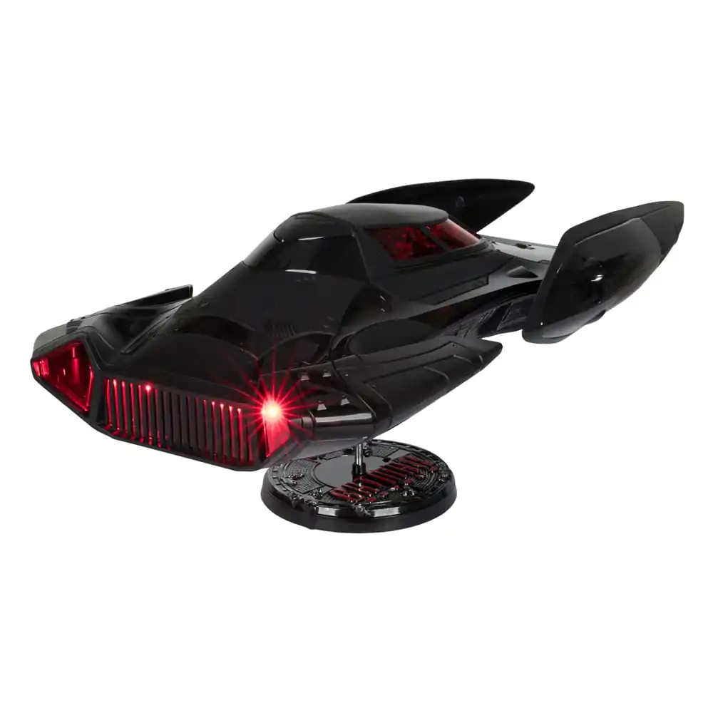 Batman Beyond DC Multiverse Batmobile (Gold Label) jármű 53 cm termékfotó