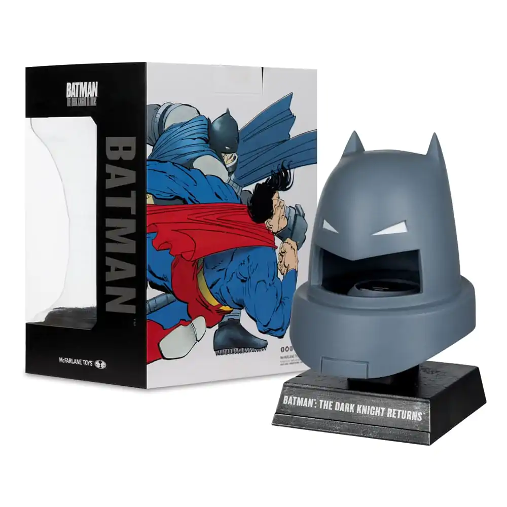 Batman DC Direct 1/3 Armoured Batman Cowl (Dark Knight Returns) Mini replika 18 cm termékfotó