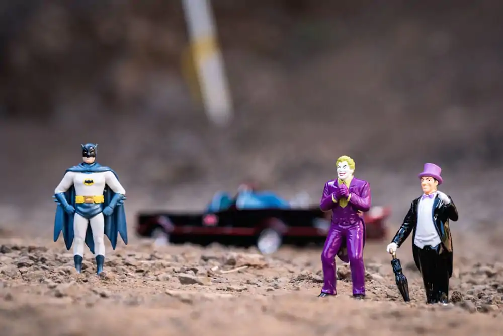 Batman Diecast Model 1/24 Pack of 5 Classic TV Series Batman, Robin, Joker, Penguin figurák és Batmobile termékfotó