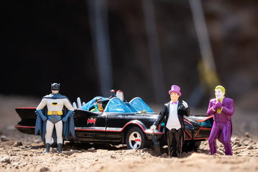 Batman Diecast Model 1/24 Pack of 5 Classic TV Series Batman, Robin, Joker, Penguin figurák és Batmobile termékfotó