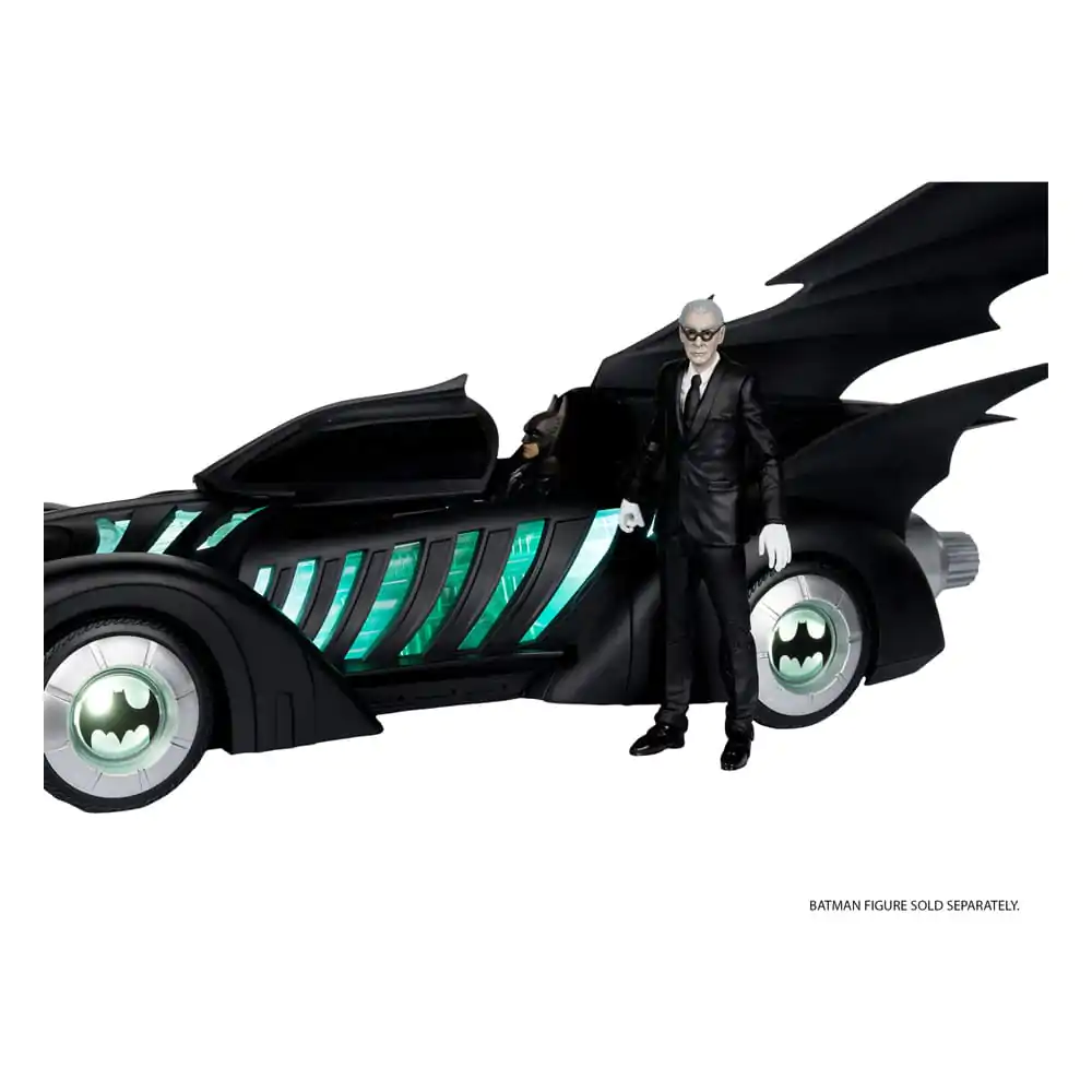 Batman Forever DC Multiverse Alfred Pennyworth &amp; Batmobile (Gold Label) akciófigura és jármű 79 cm termékfotó