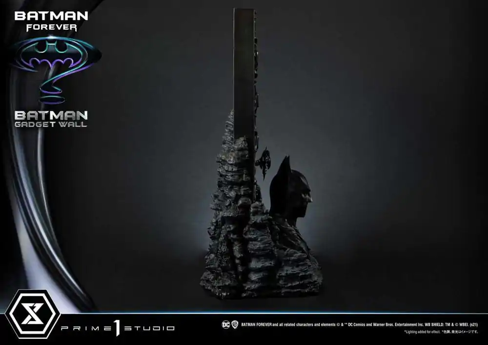 Batman Forever Museum Masterline Series Statue 1/3 Batman Gadget Wall 49 cm termékfotó