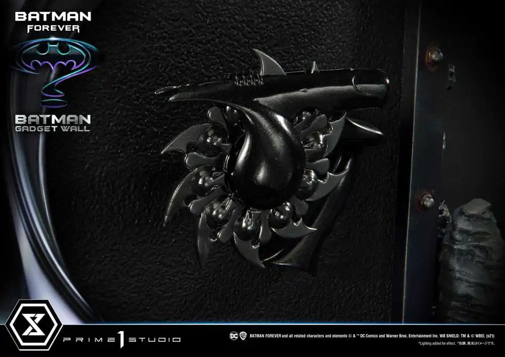 Batman Forever Museum Masterline Series Statue 1/3 Batman Gadget Wall 49 cm termékfotó