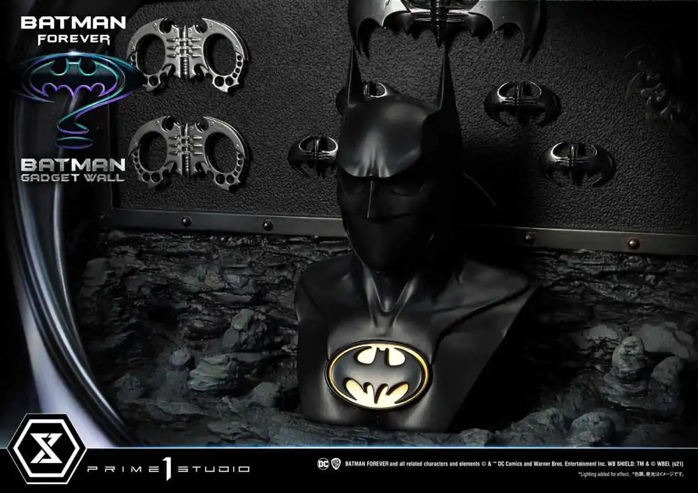 Batman Forever Museum Masterline Series Statue 1/3 Batman Gadget Wall 49 cm termékfotó