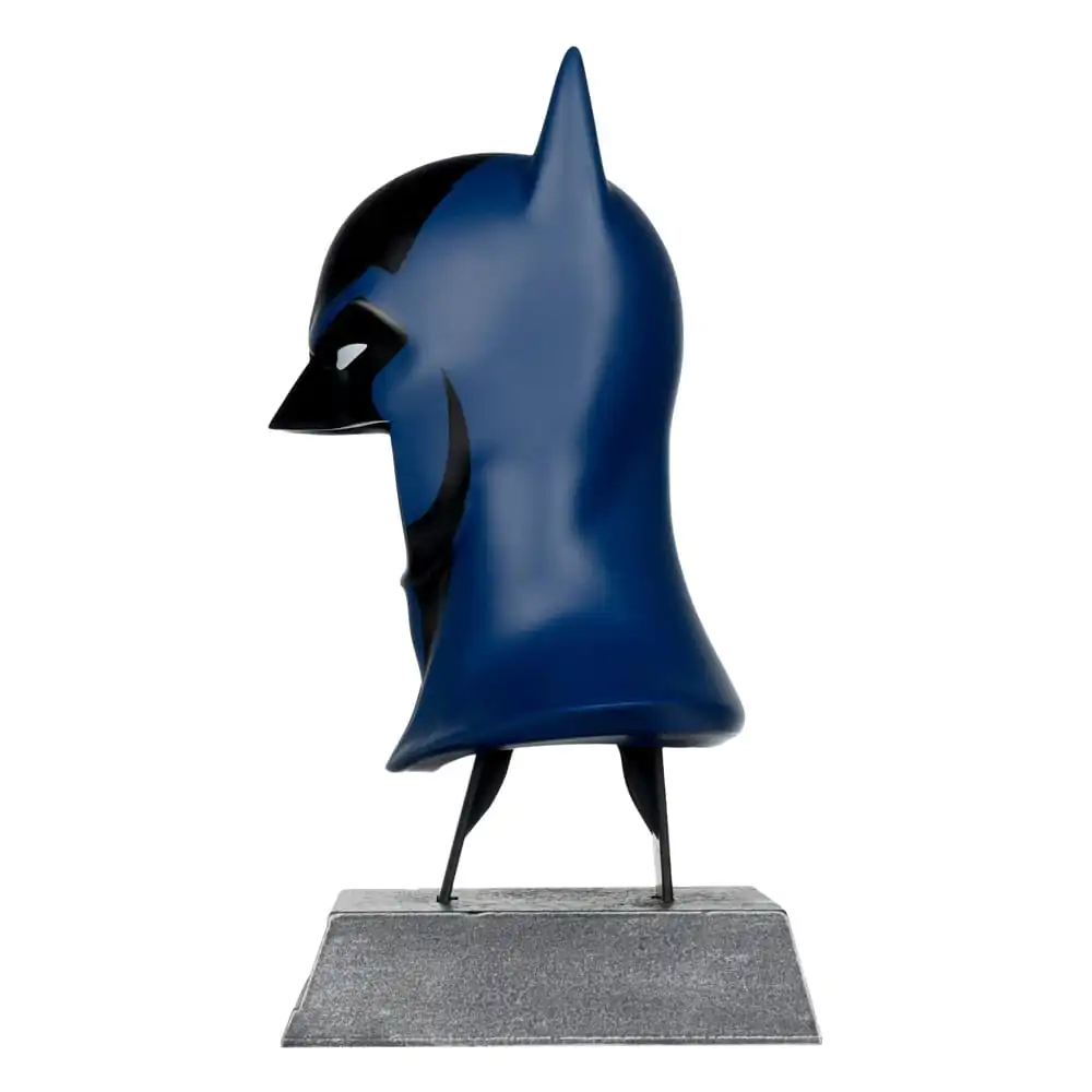 Batman: Knightfall DC Direct 1/3 Batman Cowl Mini replika 19 cm termékfotó