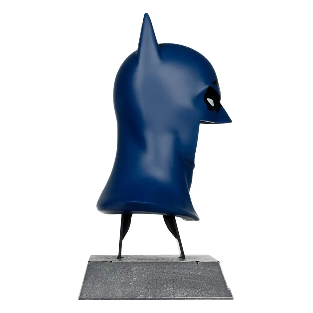 Batman: Knightfall DC Direct 1/3 Batman Cowl Mini replika 19 cm termékfotó