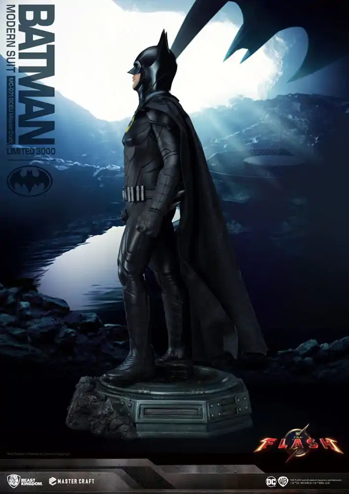 Batman Master Craft Batman Modern Suit szobor figura 42 cm termékfotó