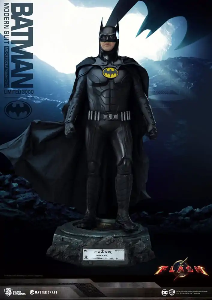 Batman Master Craft Batman Modern Suit szobor figura 42 cm termékfotó