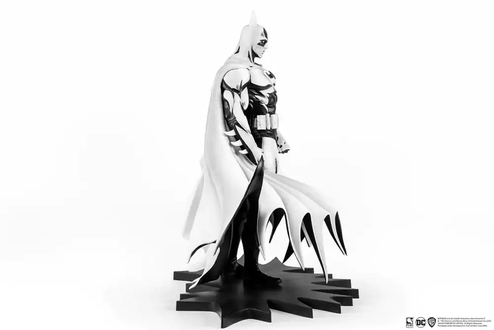 Batman PX 1/8 SDCC 2024 Batman Black & White Version 2PVC szobor figura 7 cm termékfotó