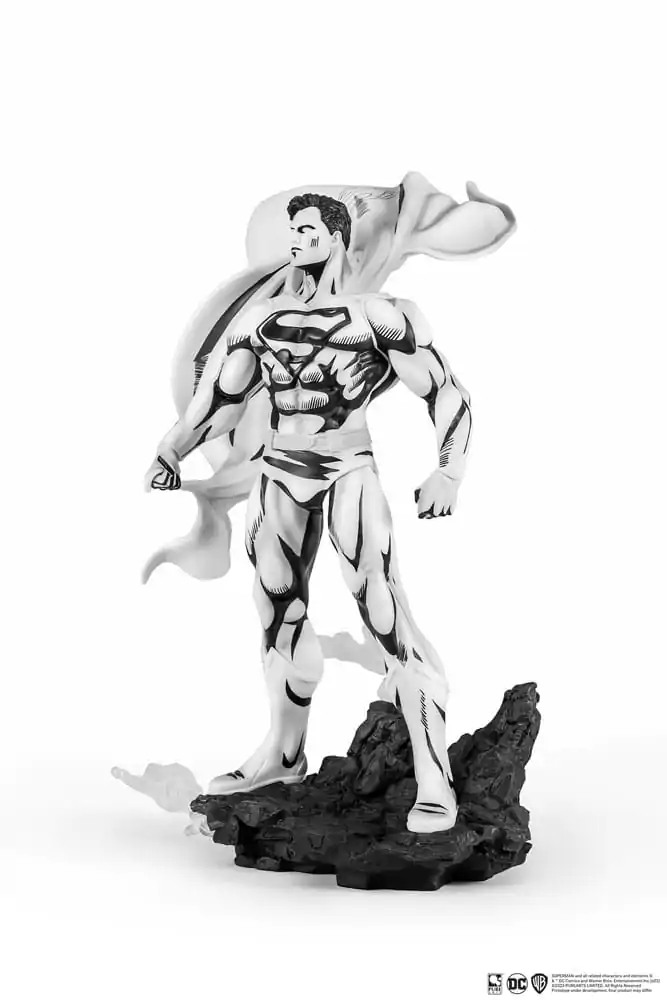 Batman PX PVC Statue 1/8 SDCC 2024 Superman Black & White Version 30 cm termékfotó