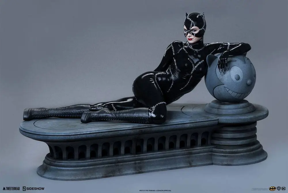 Batman Returns Maquette 1/4 Catwoman 34 cm termékfotó