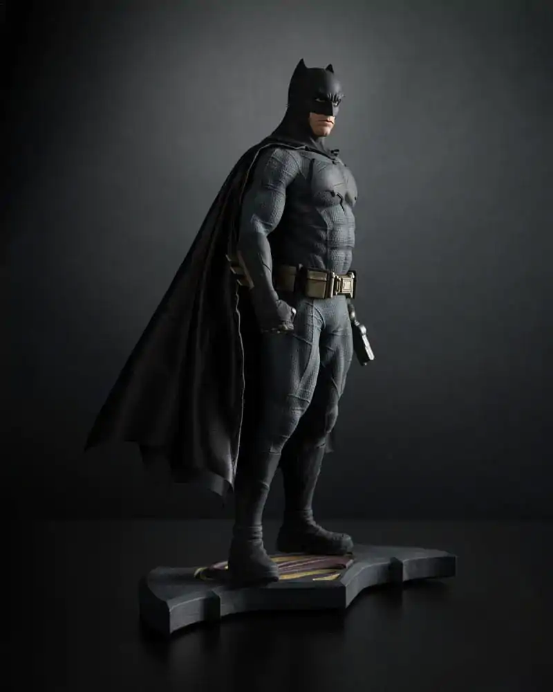 Batman v Superman: Dawn of Justice 1/6 Batman szobor figura 32 cm termékfotó