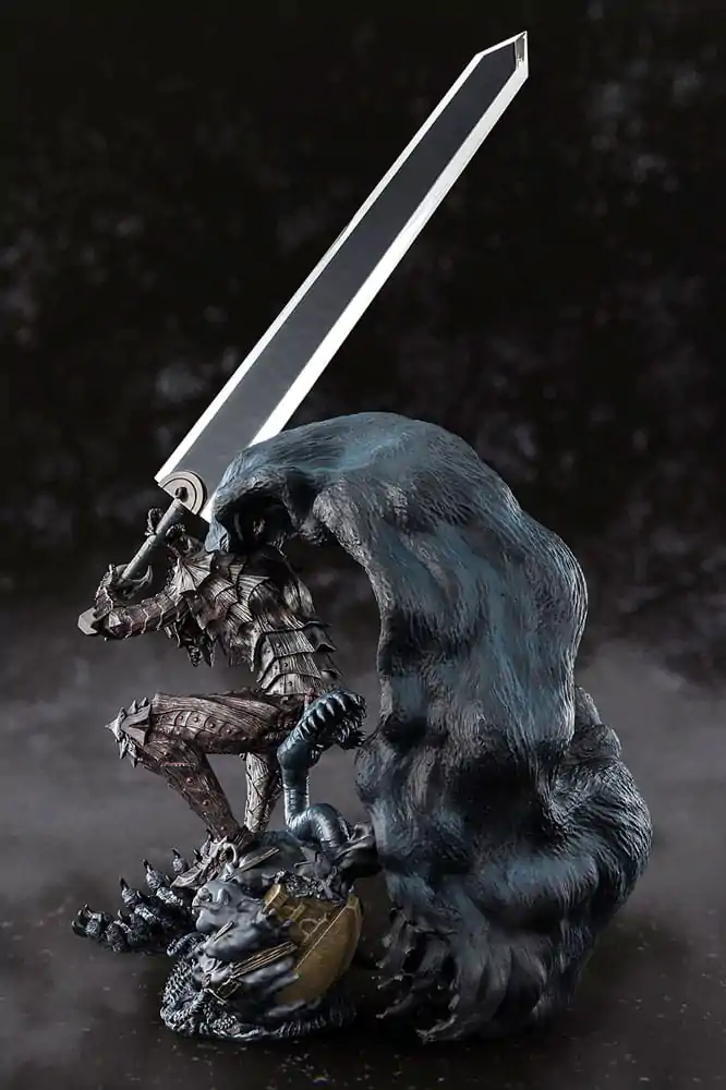 Berserk Figuarts ZERO Metallic Touch Guts Berserker Armor PVC szobor figura 35 cm termékfotó