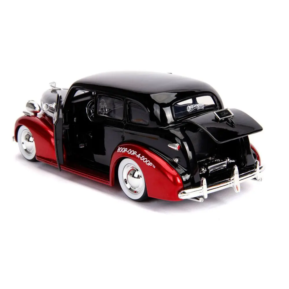 Betty Boop Hollywood Rides Diecast Model 1/24 1939 Chevy Master Deluxe with figura termékfotó