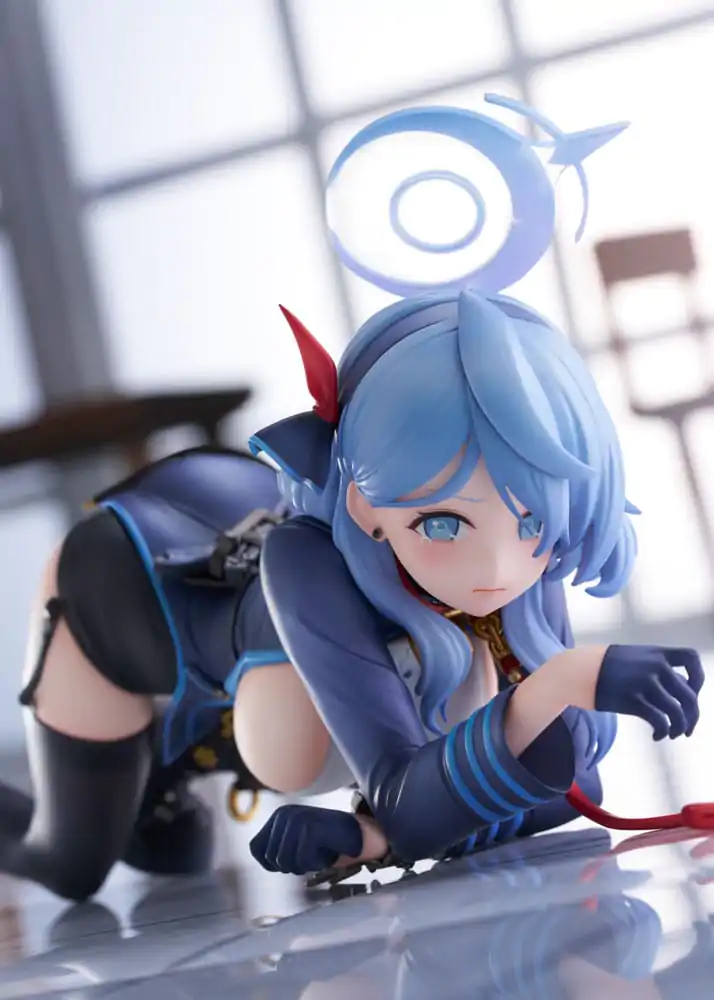 Blue Archive 1/7 Ako Memorial Lobby Ver. PVC szobor figura 23 cm termékfotó