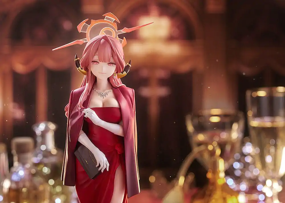 Blue Archive 1/7 Aru (Dress) PVC szobor figura 24 cm termékfotó