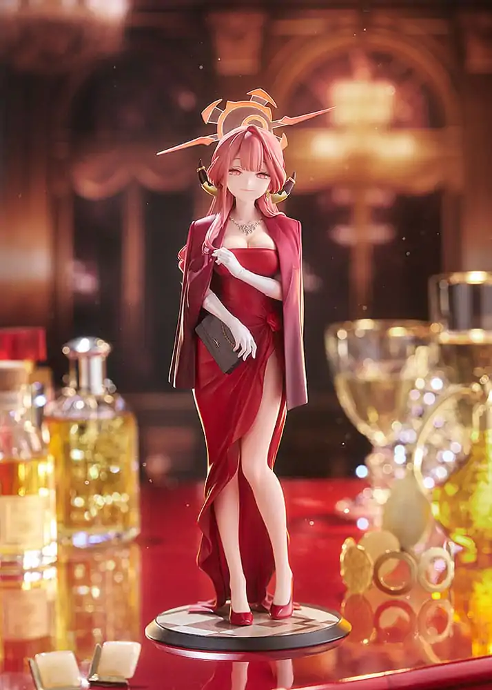 Blue Archive 1/7 Aru (Dress) PVC szobor figura 24 cm termékfotó