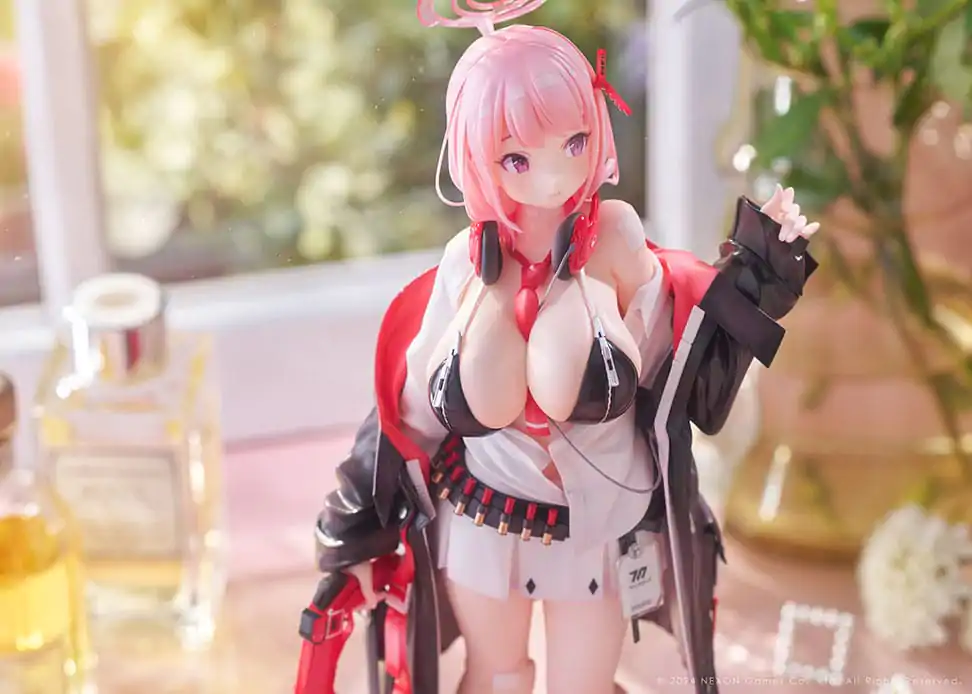 Blue Archive 1/7 Eimi PVC szobor figura 27 cm termékfotó
