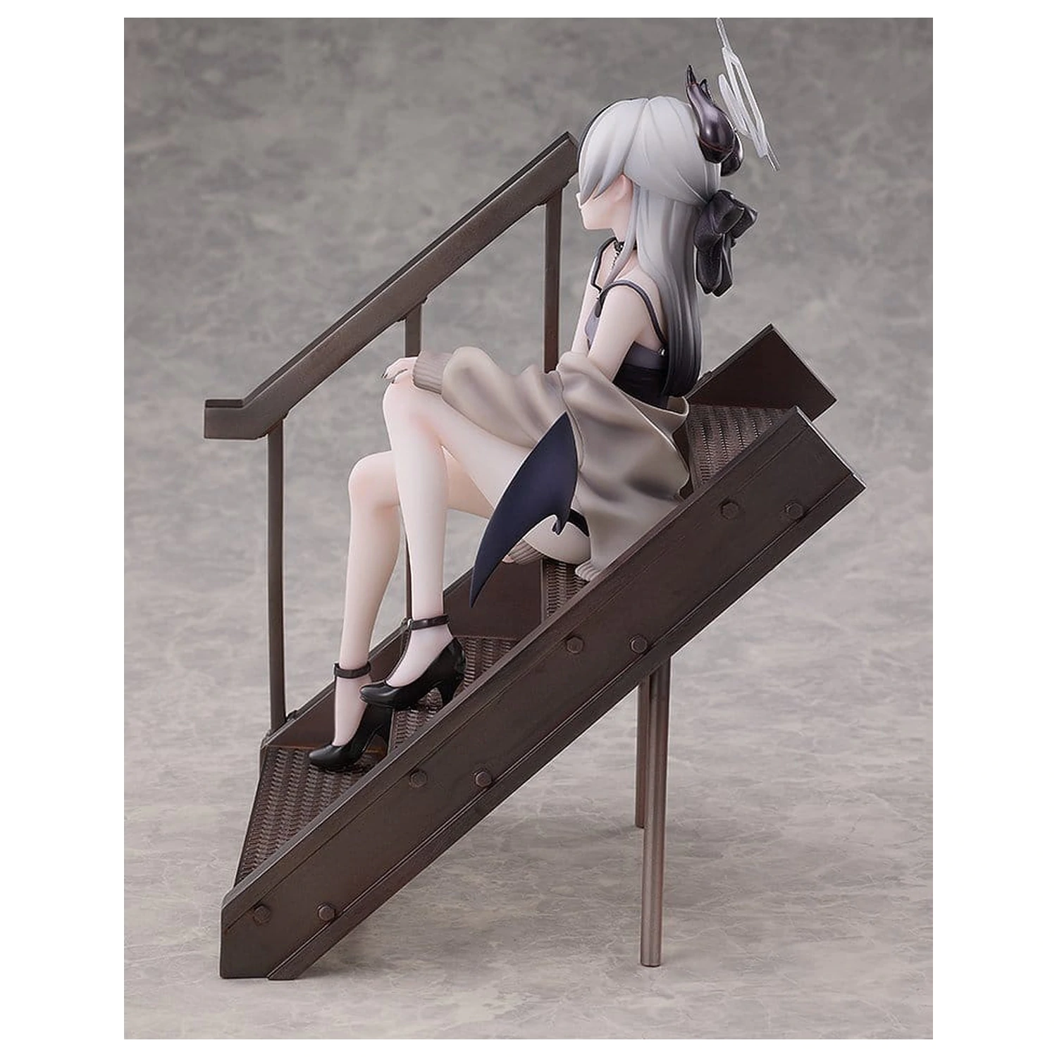 Blue Archive 1/7 Kayoko (Dress): Memorial Lobby Ver. PVC szobor figura 22 cm   termékfotó