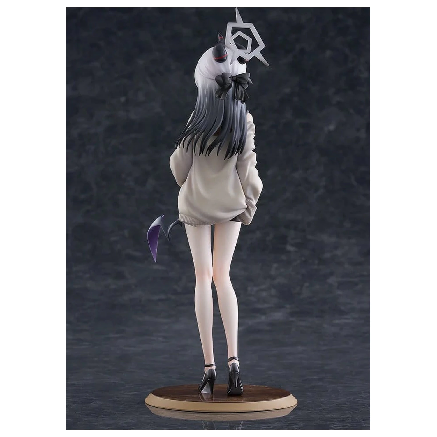 Blue Archive 1/7 Kayoko (Dress) PVC figura 23 cm termékfotó