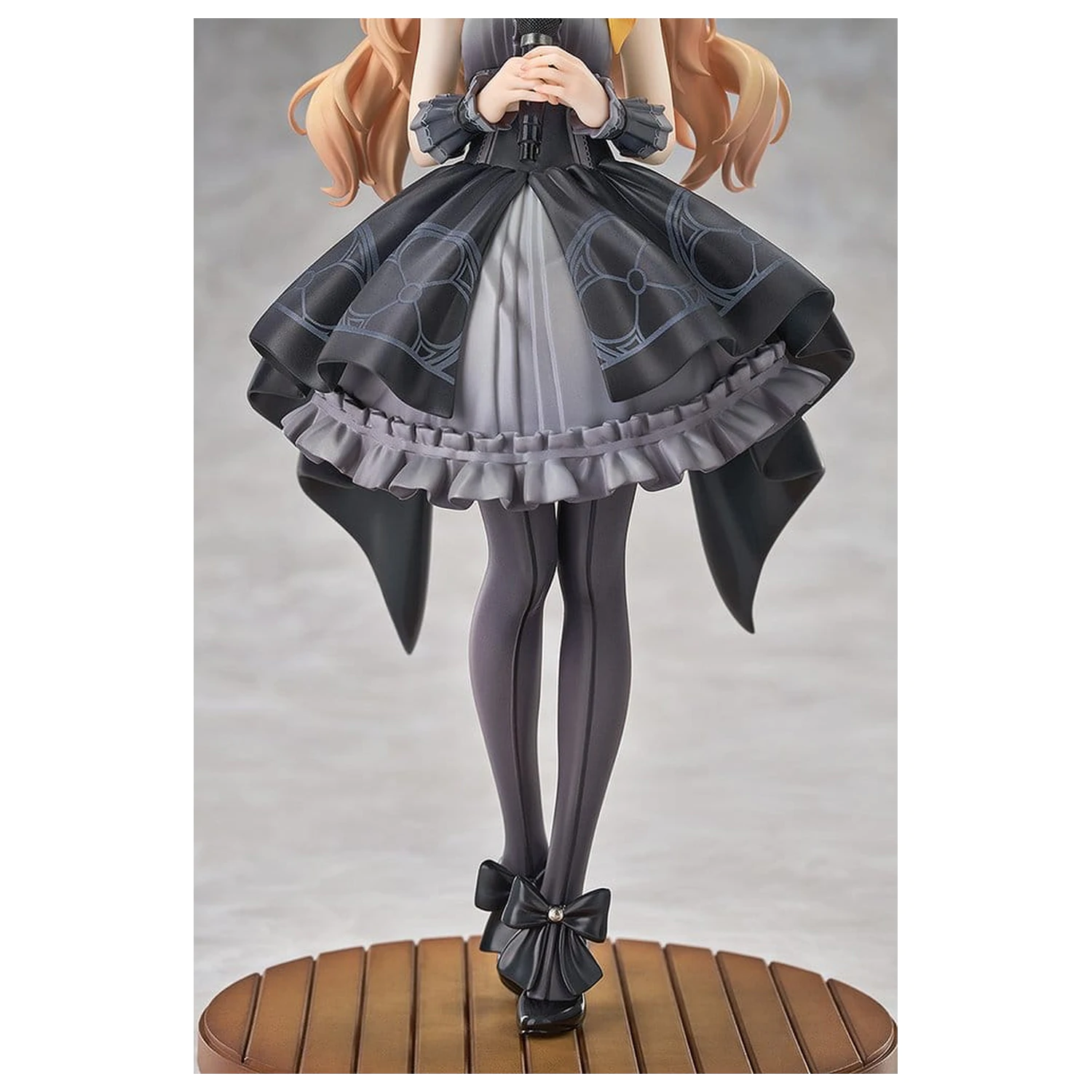 Blue Archive 1/7 Mari (Idol): Memorial Lobby Ver. PVC szobor figura 24 cm termékfotó