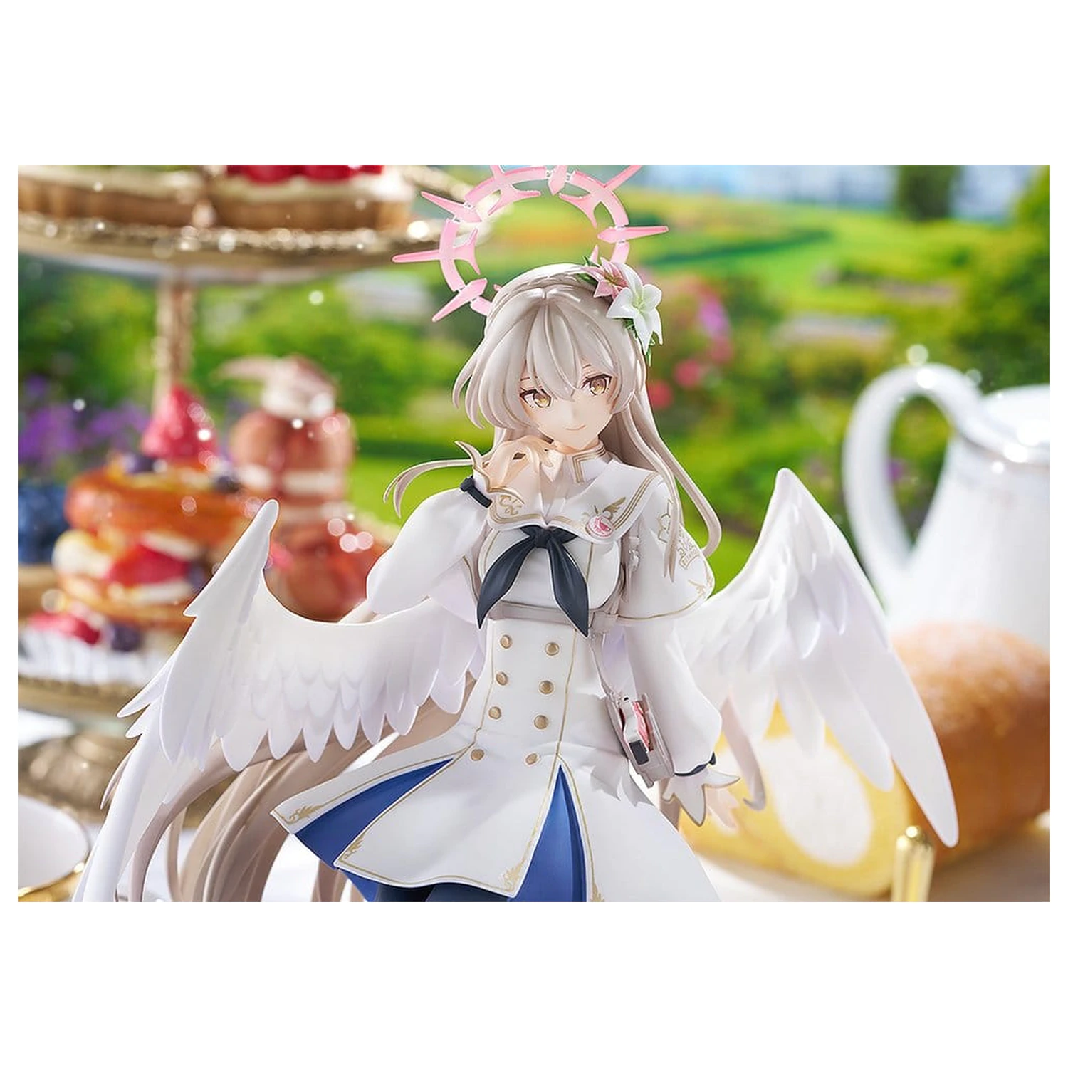 Blue Archive 1/7 Nagisa: Radiance in Bloom PVC figura 26 cm termékfotó